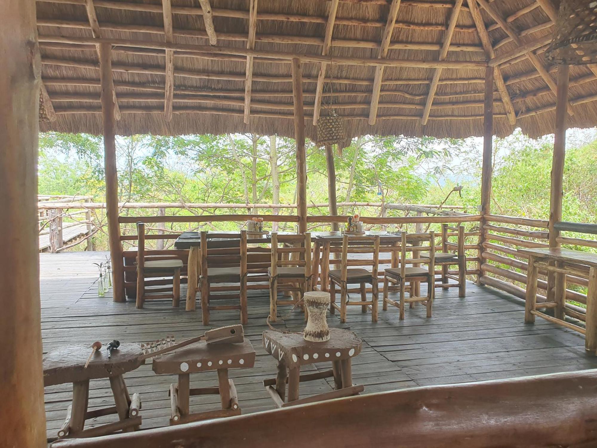 Topi Lodge Katunguru エクステリア 写真